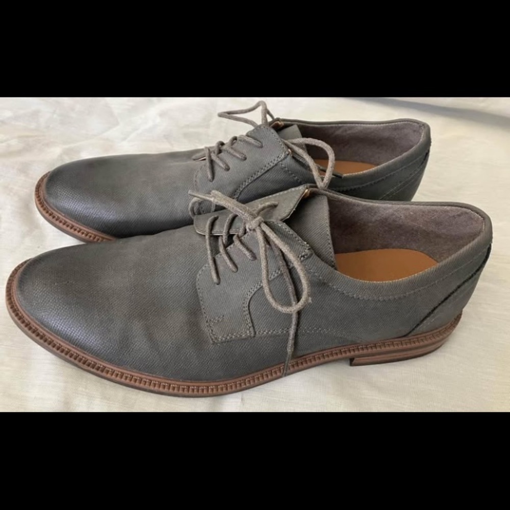 Men’s size 9 ( eur 42 ) dress formal lace up shoes